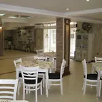 מלון Estreya Palace