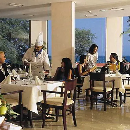 Ξενοδοχείο Estreya Palace 4*