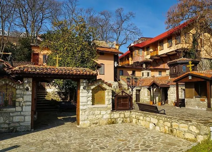 فندق Estreya Palace