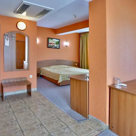 Estreya Palace 4*