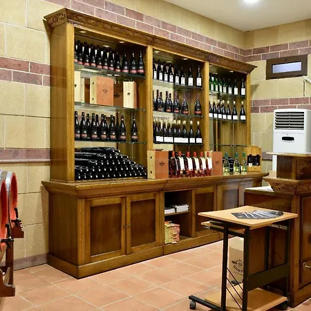 Estreya Palace Hotel 4*