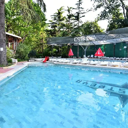 Готель Estreya Palace 4*