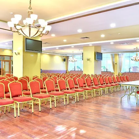 Estreya Palace
