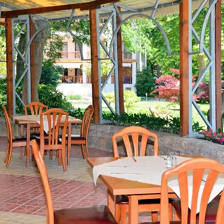 Hotel Estreya Palace