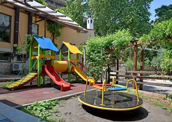 Hotel Estreya Palace