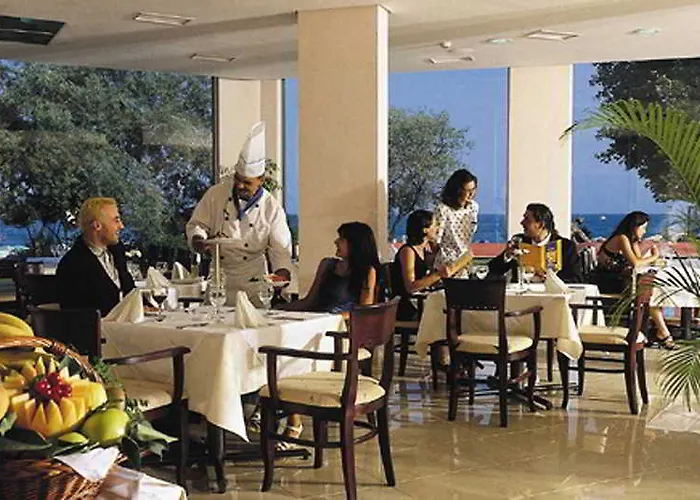 Hotel Estreya Palace 4*