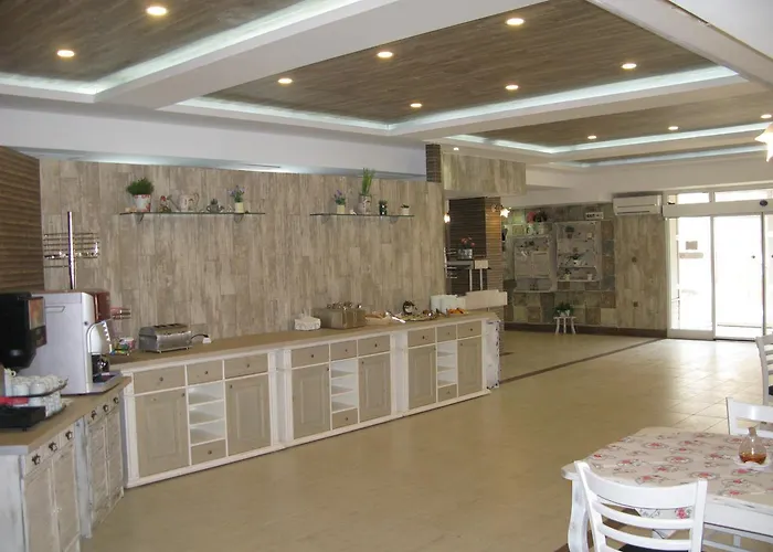 Hotel Estreya Palace